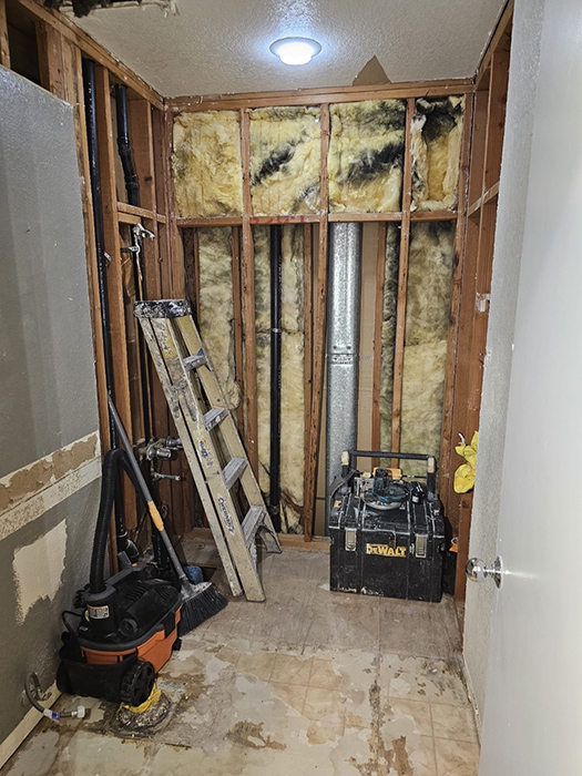 S-&-M-Bath-Remodel-Before-1